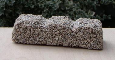 100 E/K - dla kanarków i drobnej egzotyki